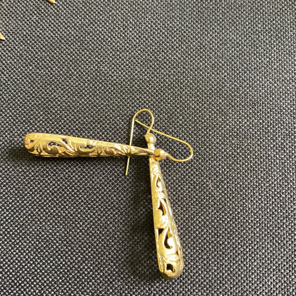 Earrings - Picture 5 of 5